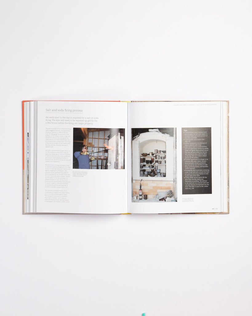 The Ceramics Bible: The Complete Guide to Materials and Techniques