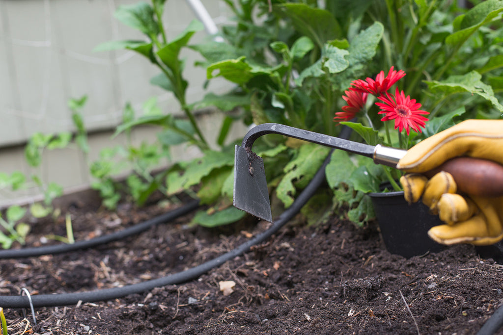 Oregon-Made Pyramid Hand Hoe
