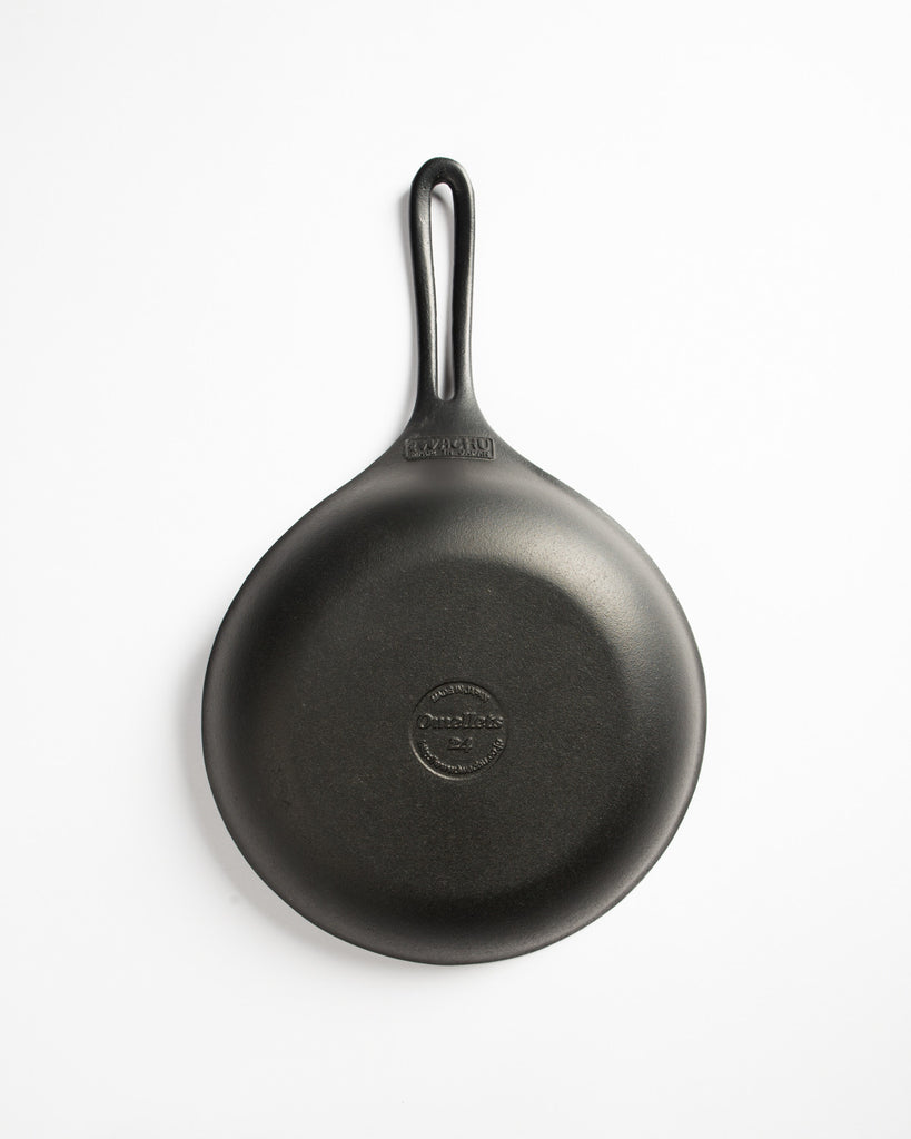 Iwachu Cast Iron Omelette Pan